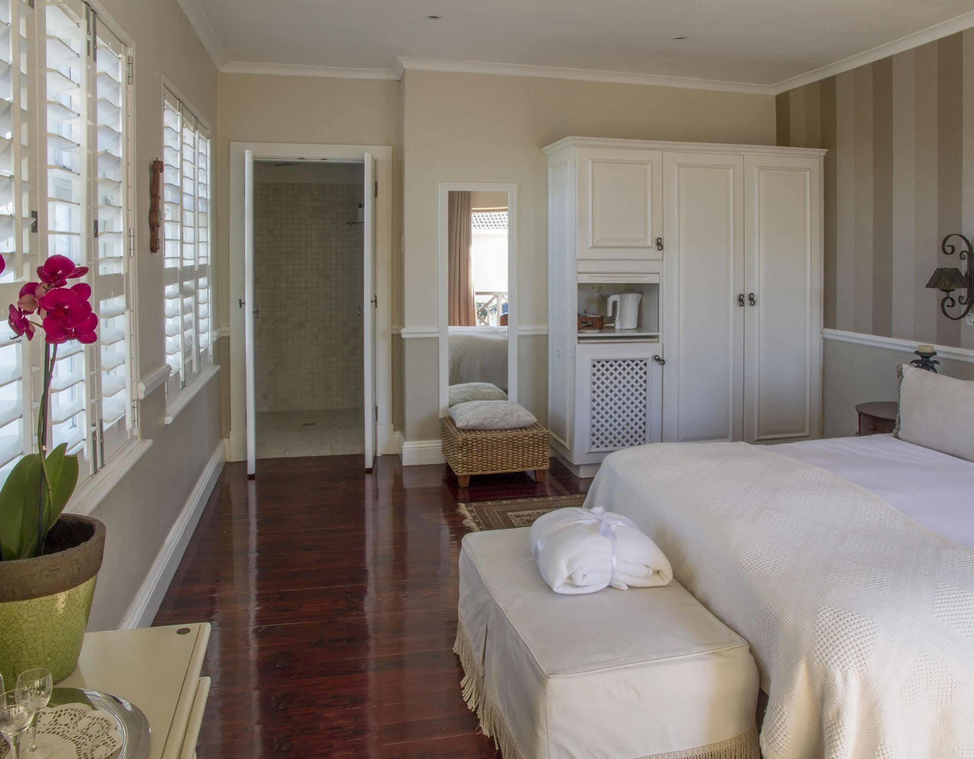 Admiralty Beach House Port Elizabeth Exterior photo